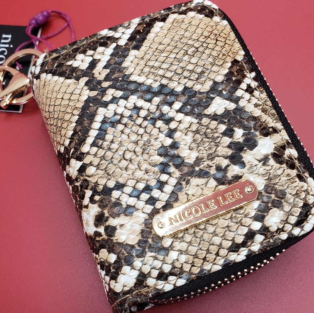 Nicole Lee wallet